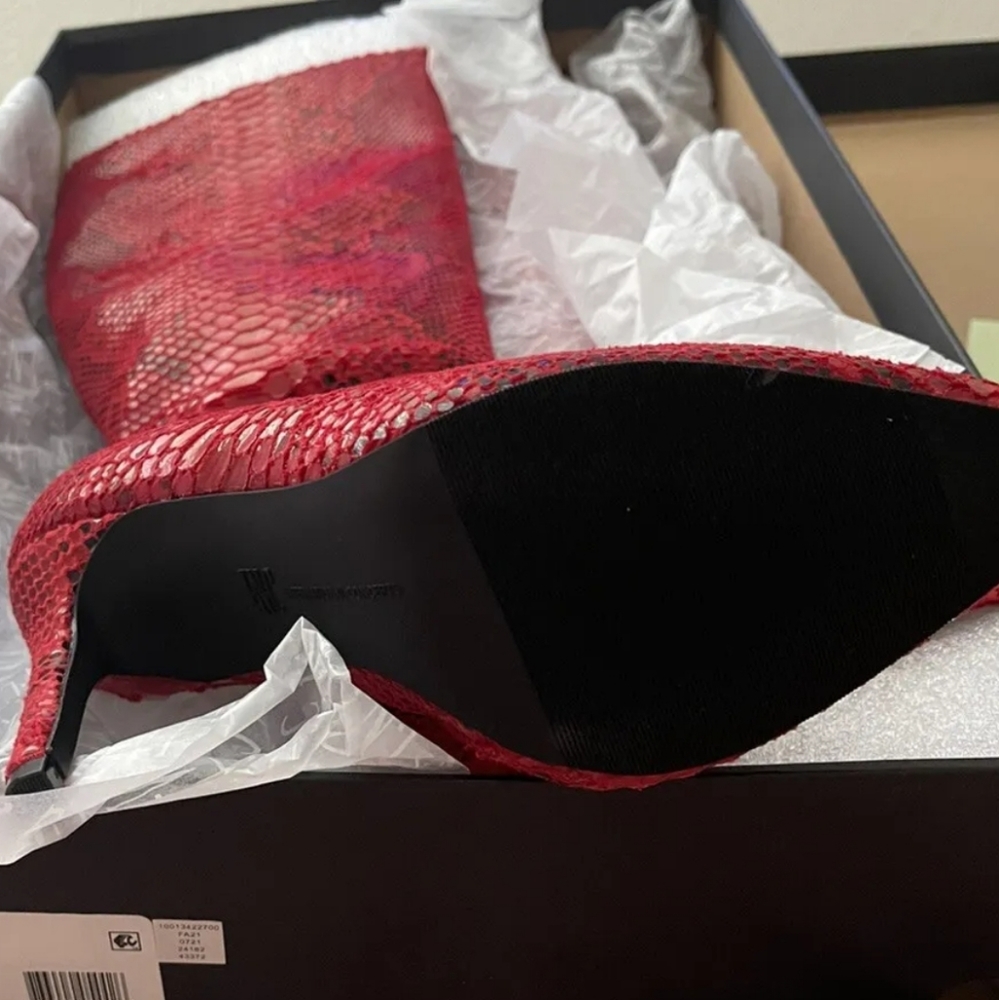 NWT Christmas Red Snakeskin Knee High Leather Boots - Picture 9 of 16